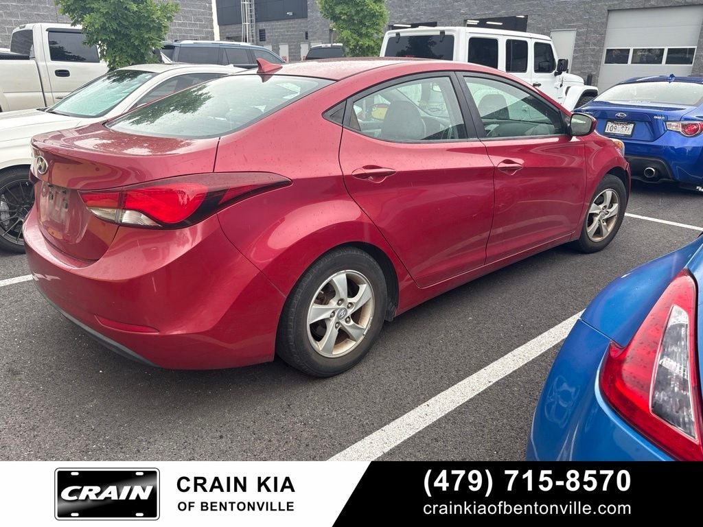 2015 Hyundai ELANTRA SE