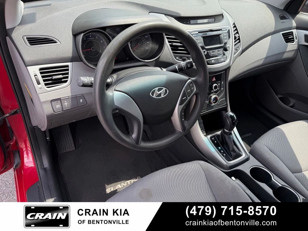 2015 Hyundai ELANTRA SE