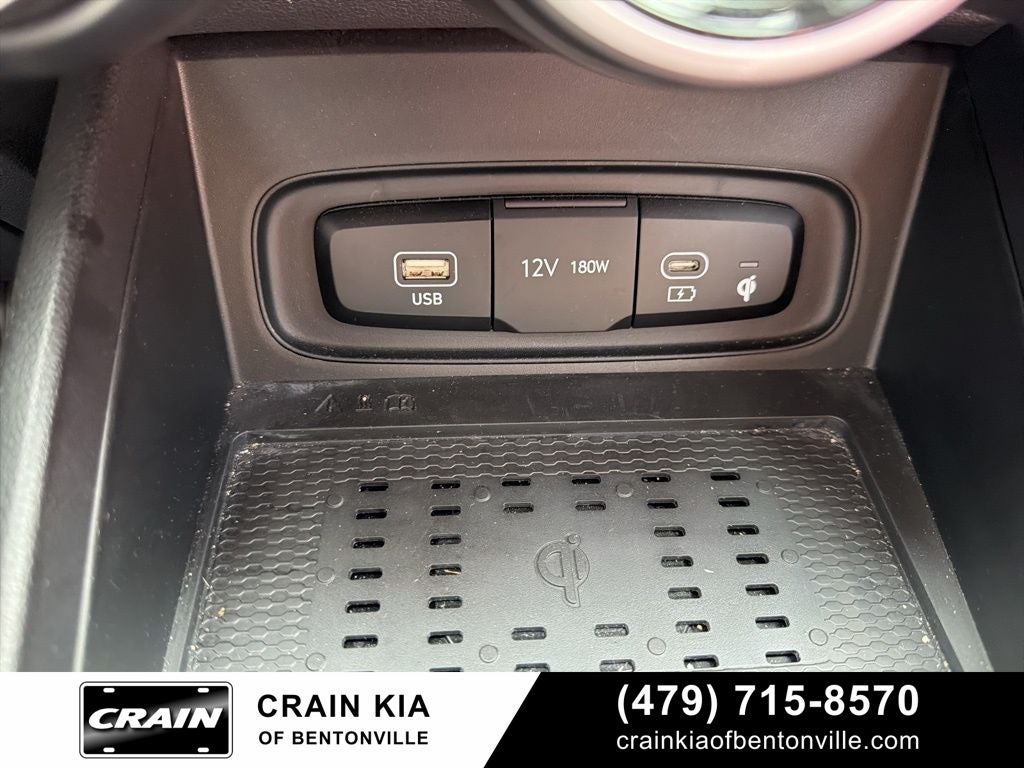 2024 Hyundai VENUE Limited - CLEAN CARFAX / ONE OWNER