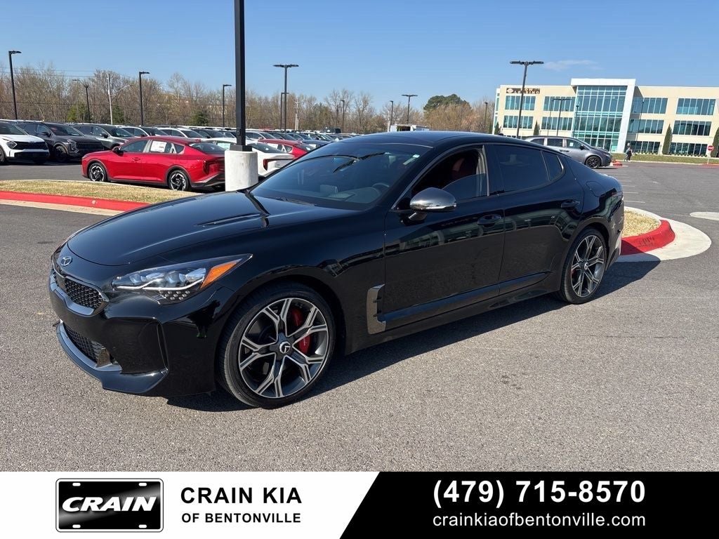 2018 Kia Stinger GT2 - AWD / SUNROOF / CARFAX ONE OWNER