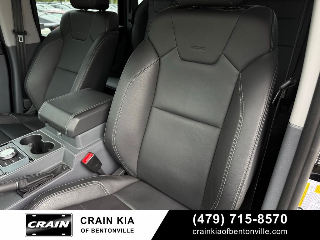 2024 INEOS Grenadier Fieldmaster Edition - 4WD / CLEAN CARFAX / ONE OWNER
