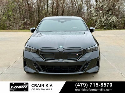 2024 BMW i5 M60 - AWD / PANORAMIC SUNROOF / CLEAN CARFAX