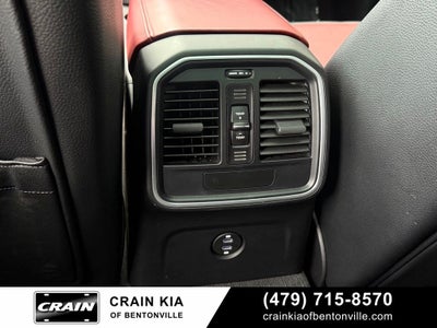 2021 Porsche Macan Base - AWD / PANORAMIC SUNROOF / CLEAN CARFAX