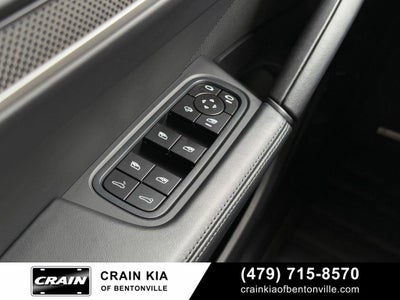 2024 Porsche Cayenne Coupe S - AWD / PANORAMIC SUNROOF / ONE OWNER