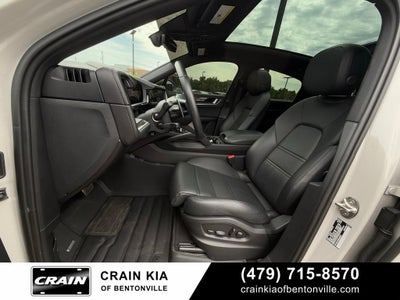 2024 Porsche Cayenne Coupe S - AWD / PANORAMIC SUNROOF / ONE OWNER