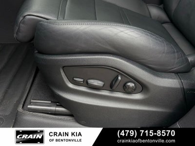 2024 Porsche Cayenne Coupe S - AWD / PANORAMIC SUNROOF / ONE OWNER