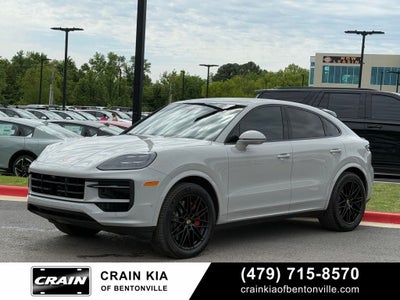 2024 Porsche Cayenne Coupe S - AWD / PANORAMIC SUNROOF / ONE OWNER