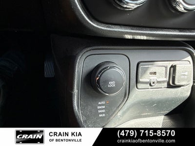 2017 Jeep Renegade Latitude - 4WD / CLEAN CARFAX / DUAL SUNROOF