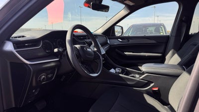 2026 Jeep Grand Cherokee Laredo 4X4