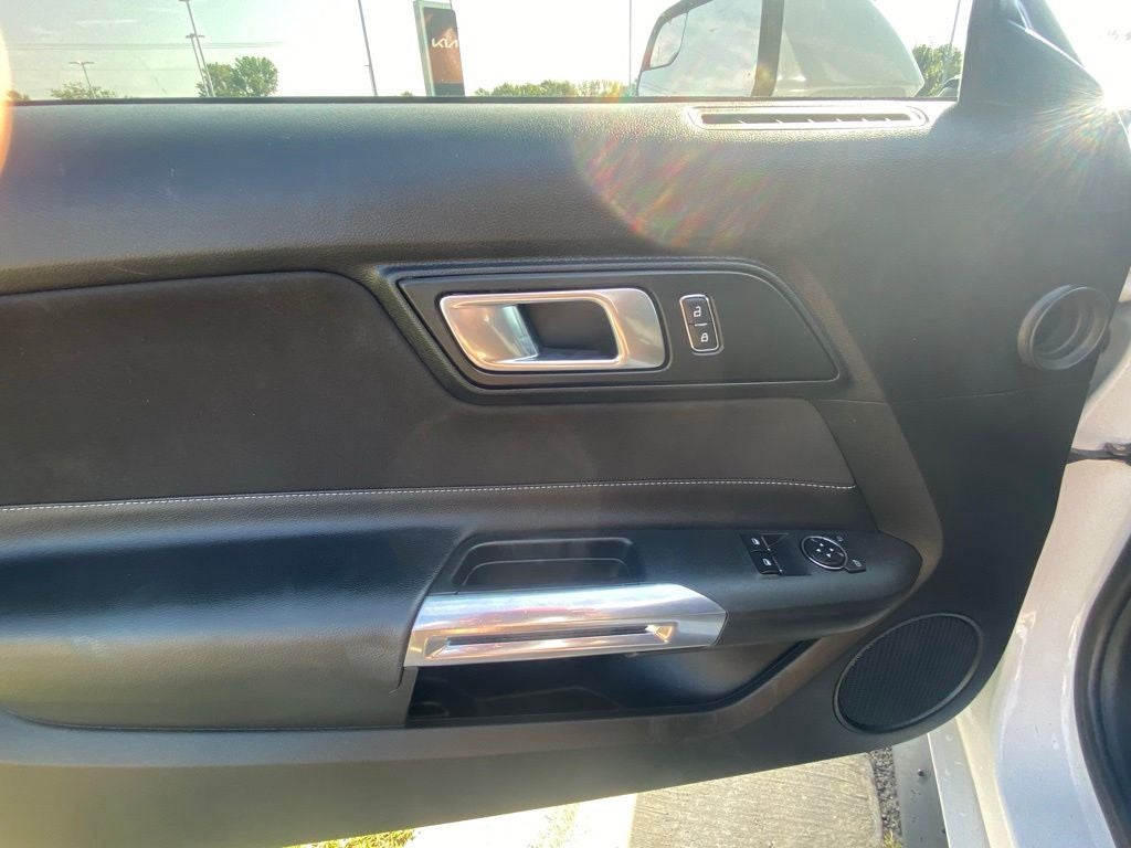 2020 Ford Mustang EcoBoost KEYLESS ENTRY / BLUETOOTH / BACK UP CAM