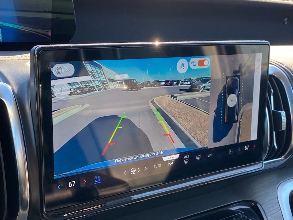 2025 Ford Expedition Platinum NAV / SUNROOF / HEATED SEATS