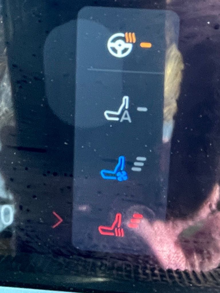 2025 Ford Explorer ST-Line 4X4 / HEATED SEATS / ONE OWNER