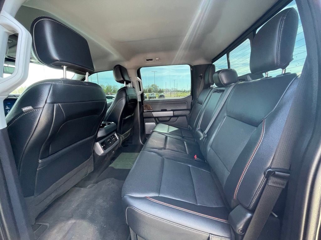 2024 Ford F-250SD Lariat 4X4 / HEATED SEATS / NAV