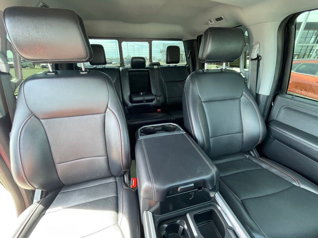 2024 Ford F-250SD Lariat 4X4 / HEATED SEATS / NAV