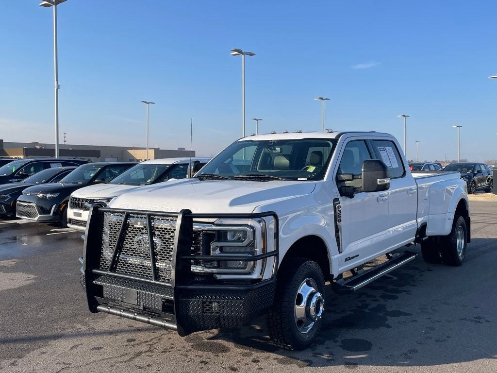 2024 Ford F-350SD Lariat 4X4 / NAV / HEATED SEATS