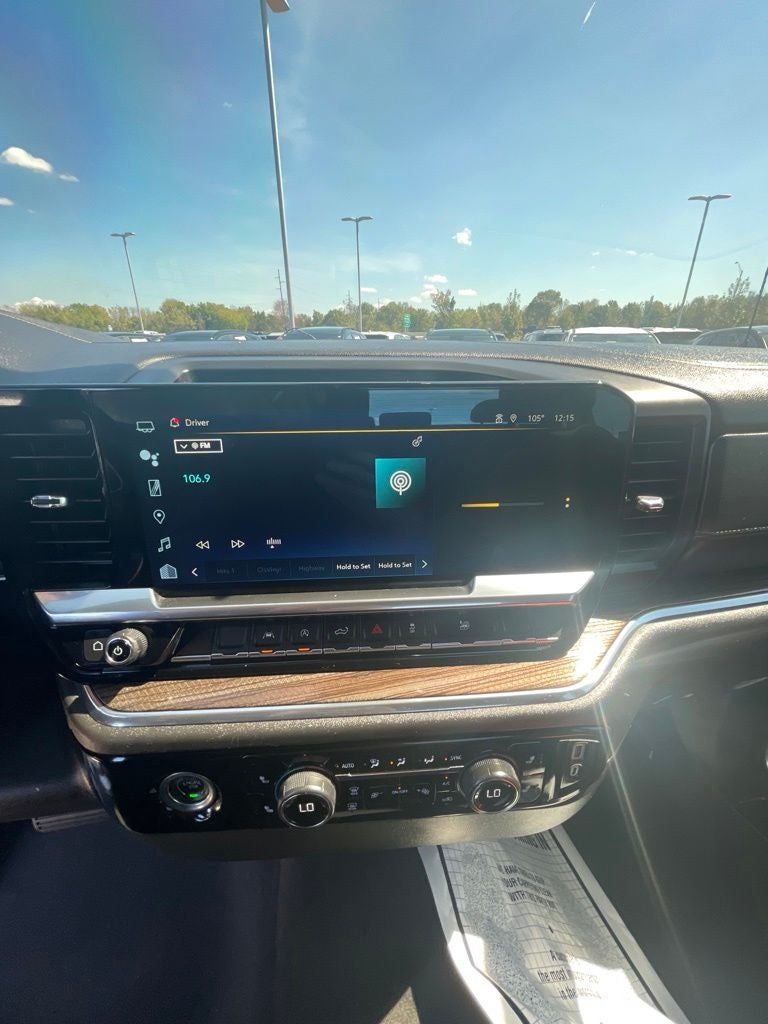 2023 Chevrolet Silverado 1500 LT 4X4 / HEATED SEATS / REMOTE START
