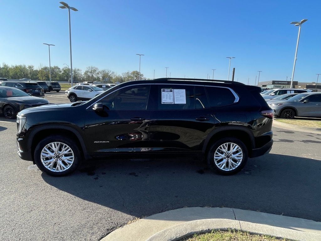 2024 GMC Acadia Elevation