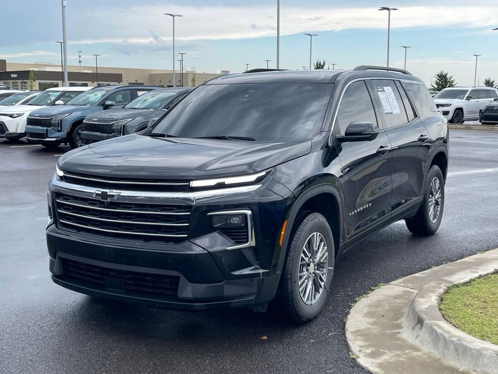 2025 Chevrolet Traverse LT CLEAN CARFAX / ONE OWNER
