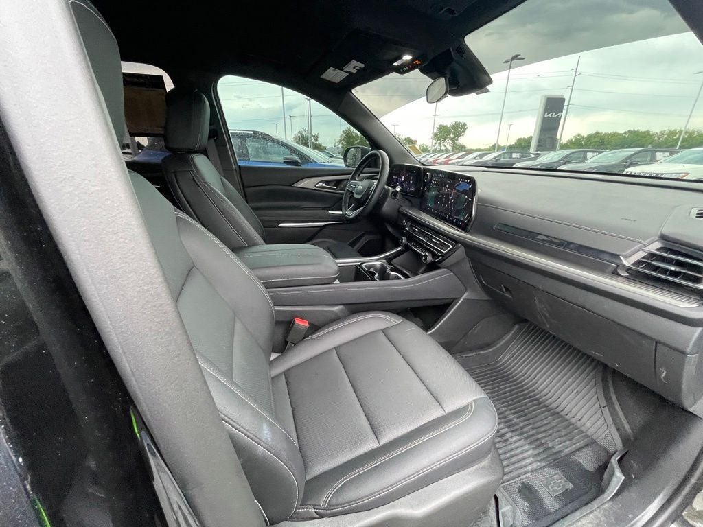 2025 Chevrolet Traverse LT CLEAN CARFAX / ONE OWNER