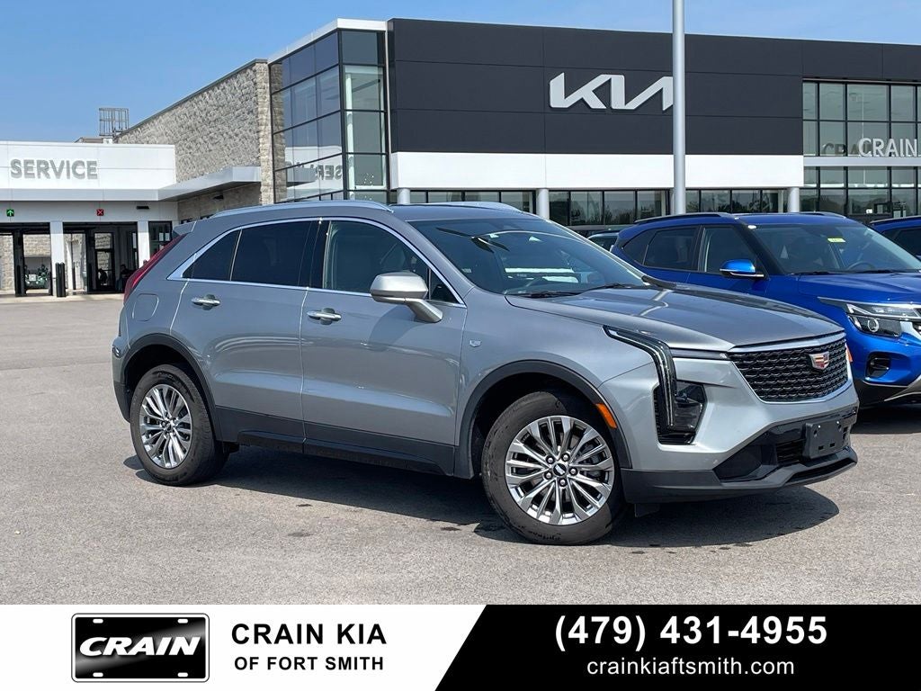 2024 Cadillac XT4 Premium Luxury