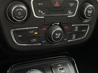 2021 Jeep Compass Limited HEATED SEATS / HEATED STEERING WHEEL
