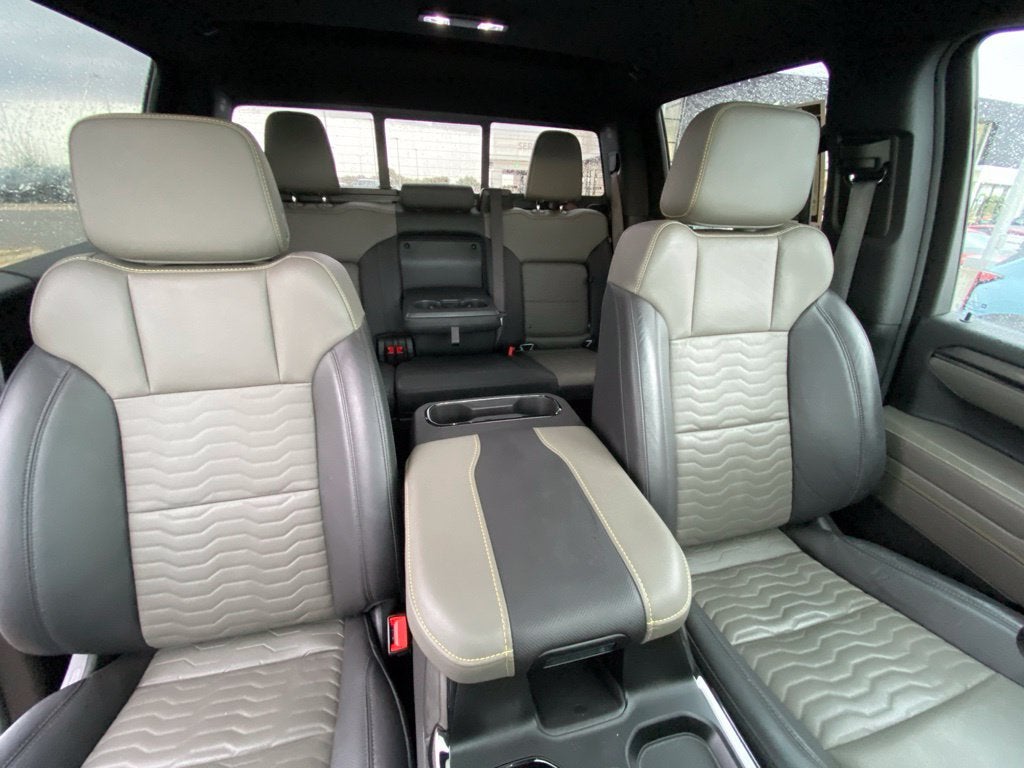 2024 Chevrolet Silverado 1500 ZR2 ONE OWNER / 4X4 / HEATED AND COOLED SEATS