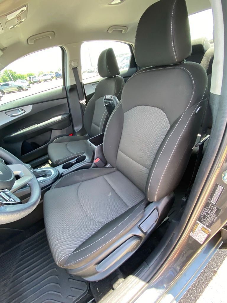 2024 Kia Forte LXS BLIND SPOT / ONE OWNER