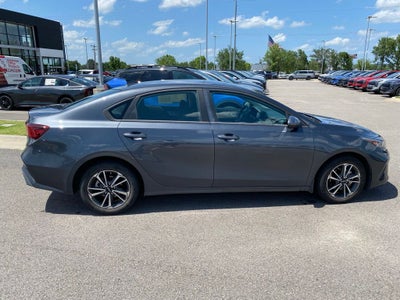 2024 Kia Forte LXS BLIND SPOT / ONE OWNER