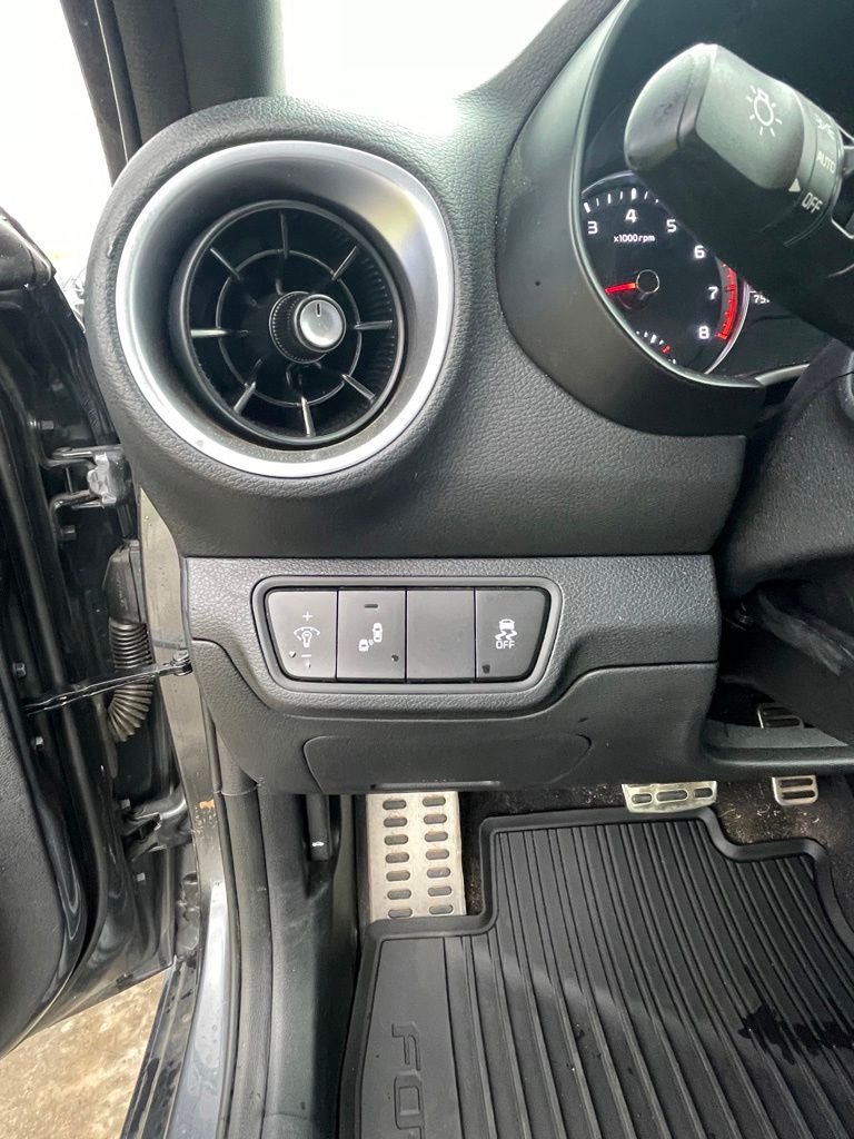 2024 Kia Forte GT-Line ONE OWNER
