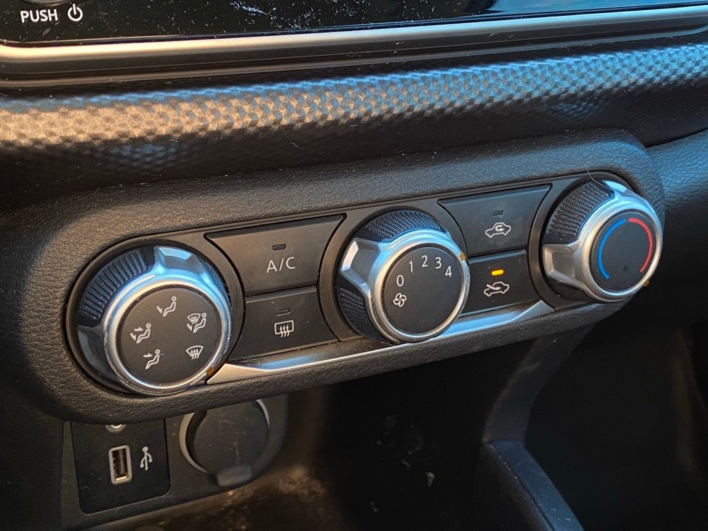 2020 Nissan Kicks S CLEAN CARFAX / LOW PAYMENTS