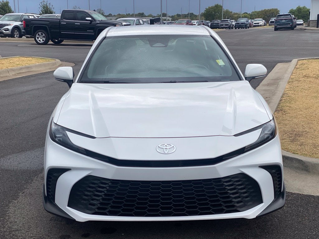 2025 Toyota Camry SE ONE OWNER / CLEAN CARFAX