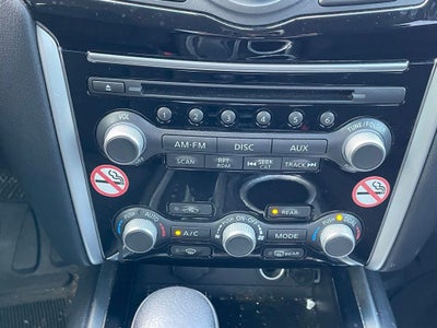 2016 Nissan Pathfinder SV