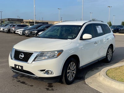 2016 Nissan Pathfinder SV