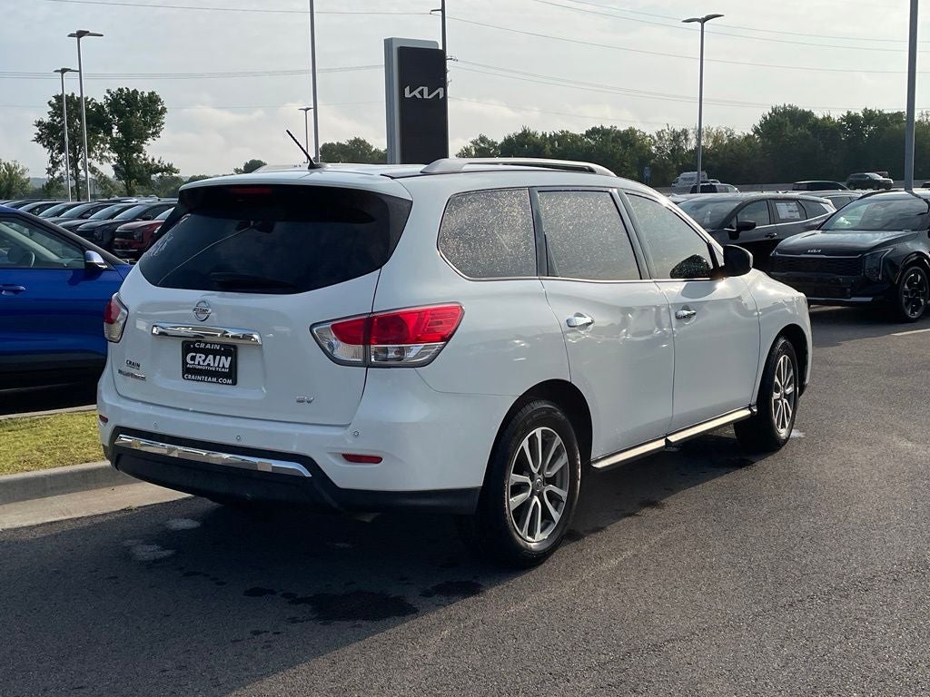 2016 Nissan Pathfinder SV