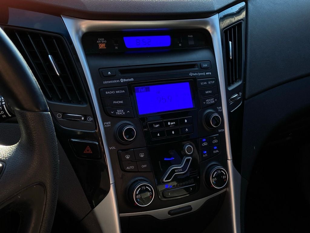 2013 Hyundai SONATA Limited