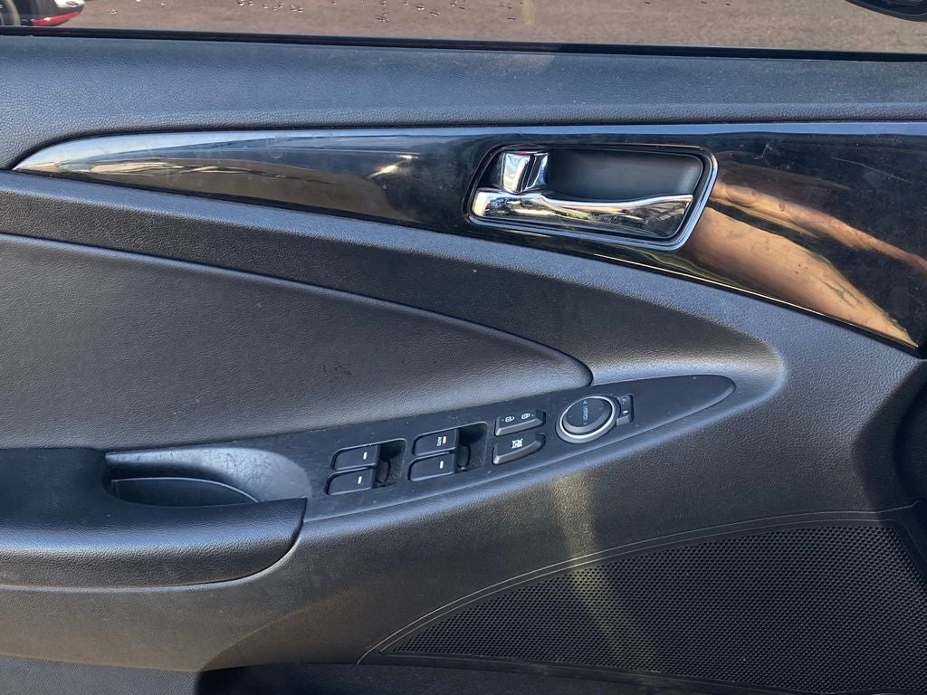 2013 Hyundai SONATA Limited