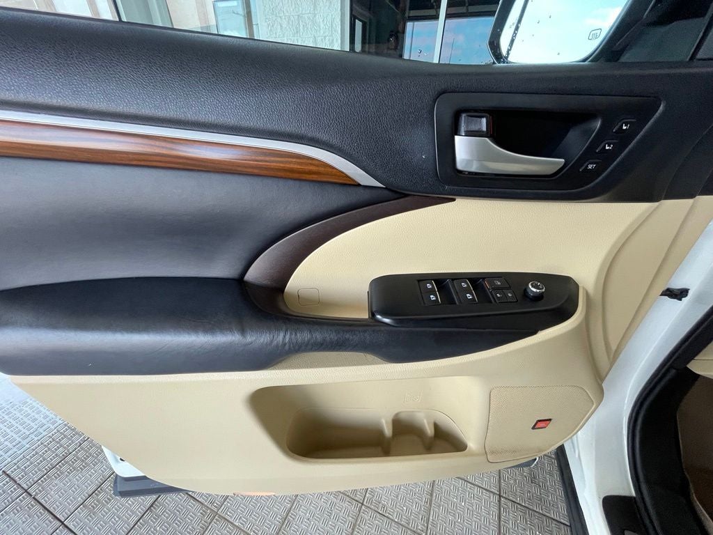 2018 Toyota Highlander Limited Platinum