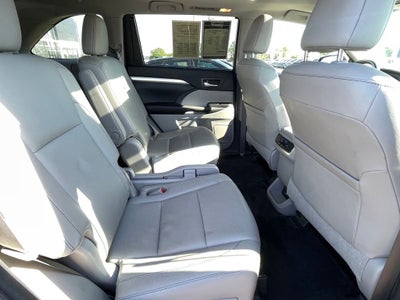 2016 Toyota Highlander XLE V6