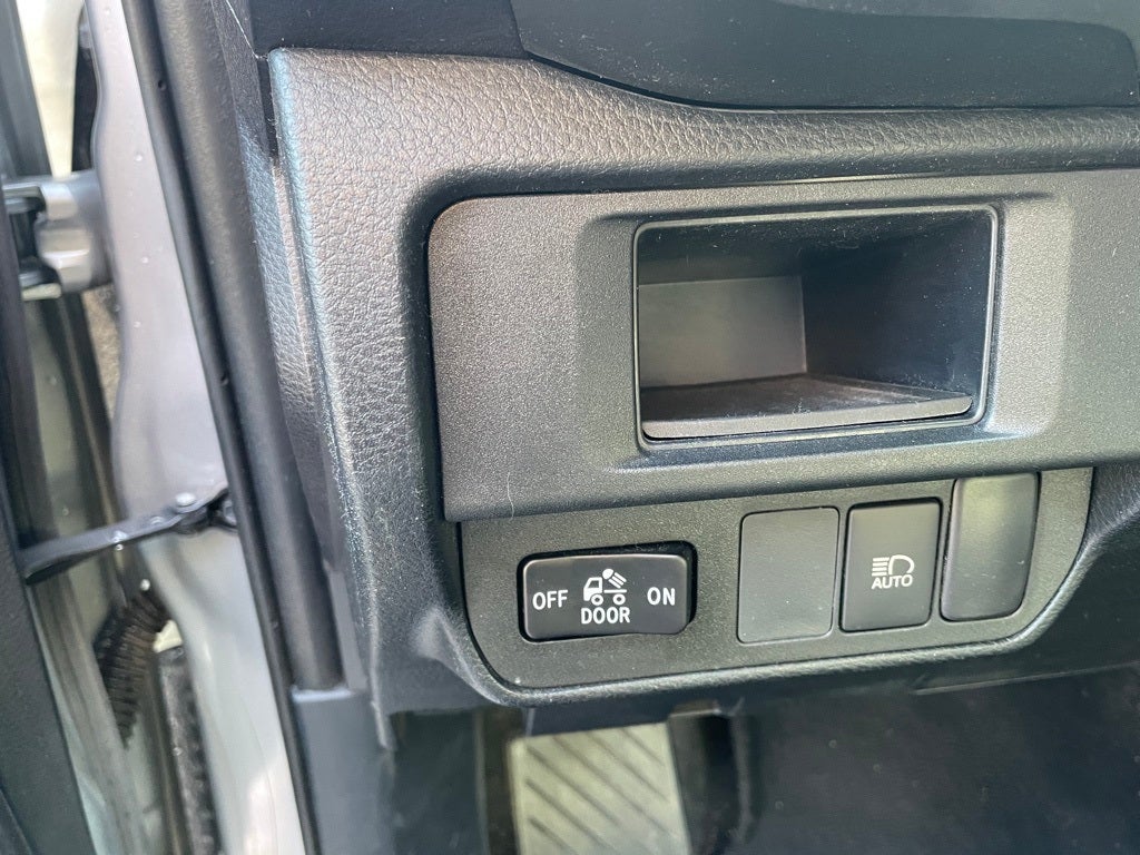 2019 Toyota Tacoma SR5 V6