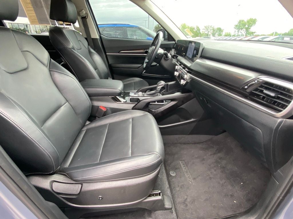 2025 Kia Telluride LX LEATHER / 3RD ROW / NAV