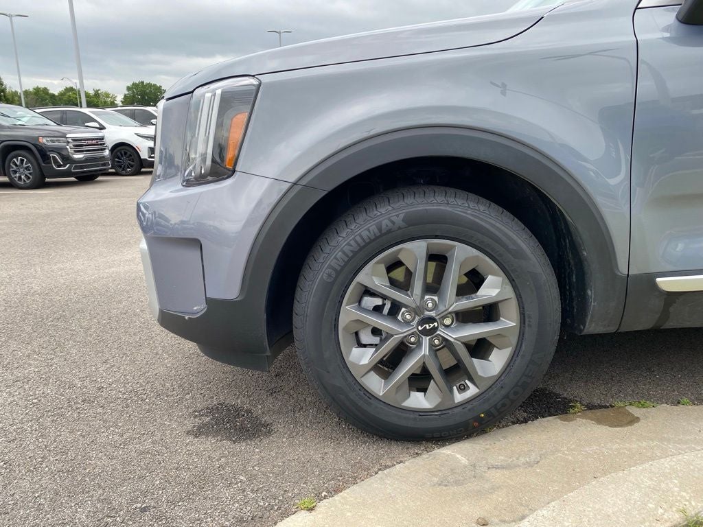 2025 Kia Telluride LX LEATHER / 3RD ROW / NAV