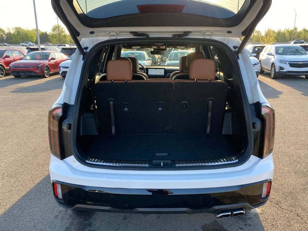 2025 Kia Telluride SX X-Line AWD / SUNROOF / HEATED SEATS