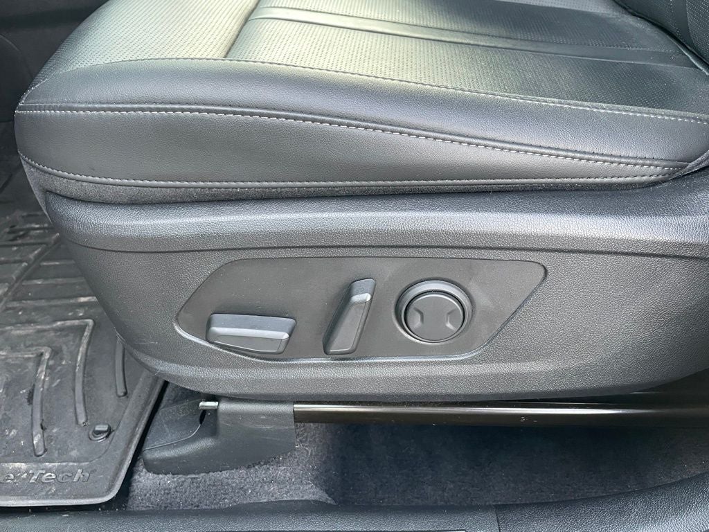 2025 Kia Sorento S LEATHER / HEATED SEATS / CLEAN CARFAX