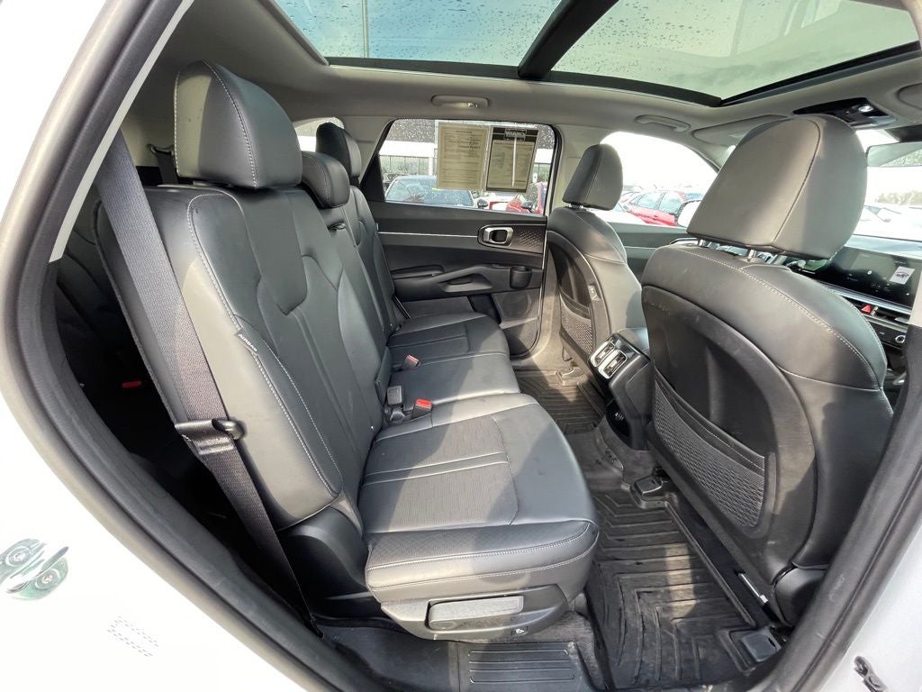2025 Kia Sorento S LEATHER / HEATED SEATS / CLEAN CARFAX