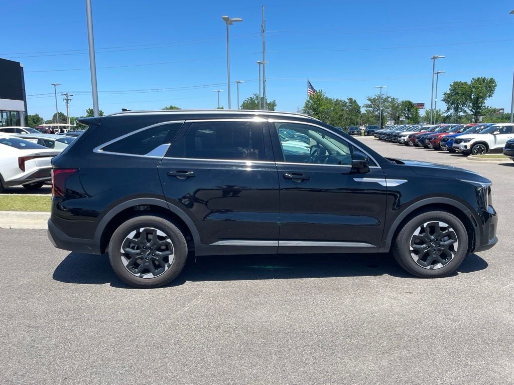 2025 Kia Sorento S MOONROOF / LEATHER / HEATED SEATS