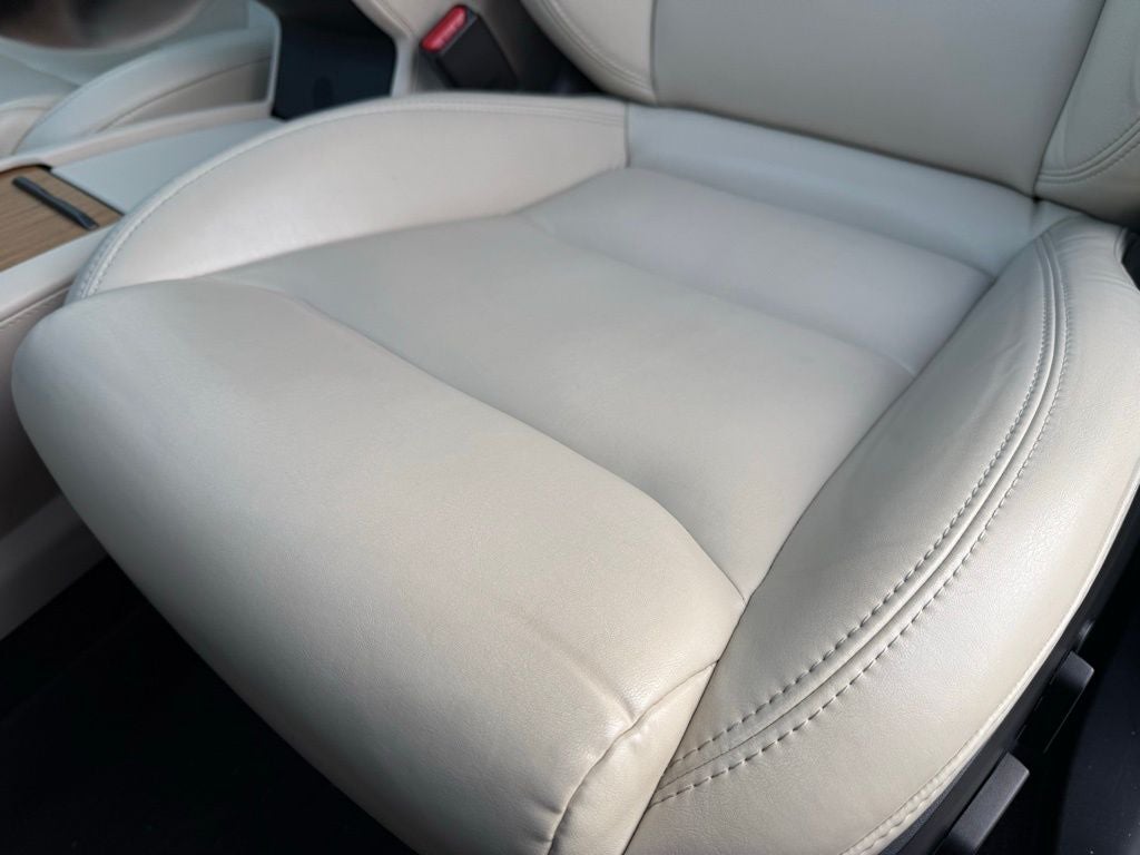 2020 Tesla Model X Long Range AWD / CLEAN CARFAX / HEATED SEATS