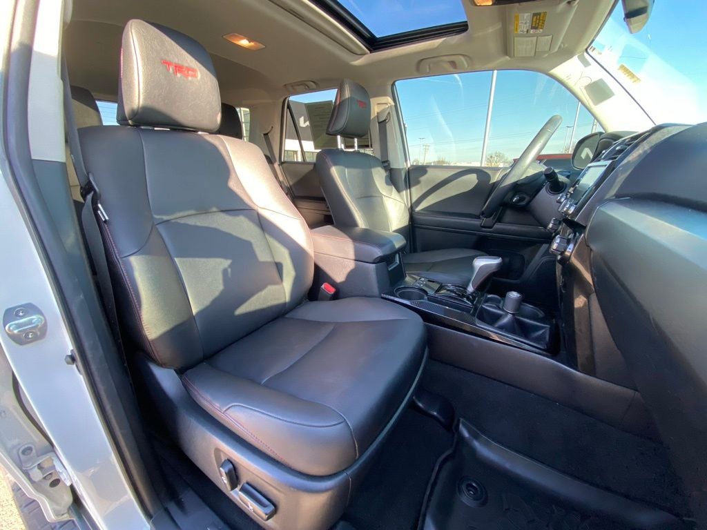 2020 Toyota 4Runner TRD Pro 4X4 / HEATED SEATS / MOONROOF