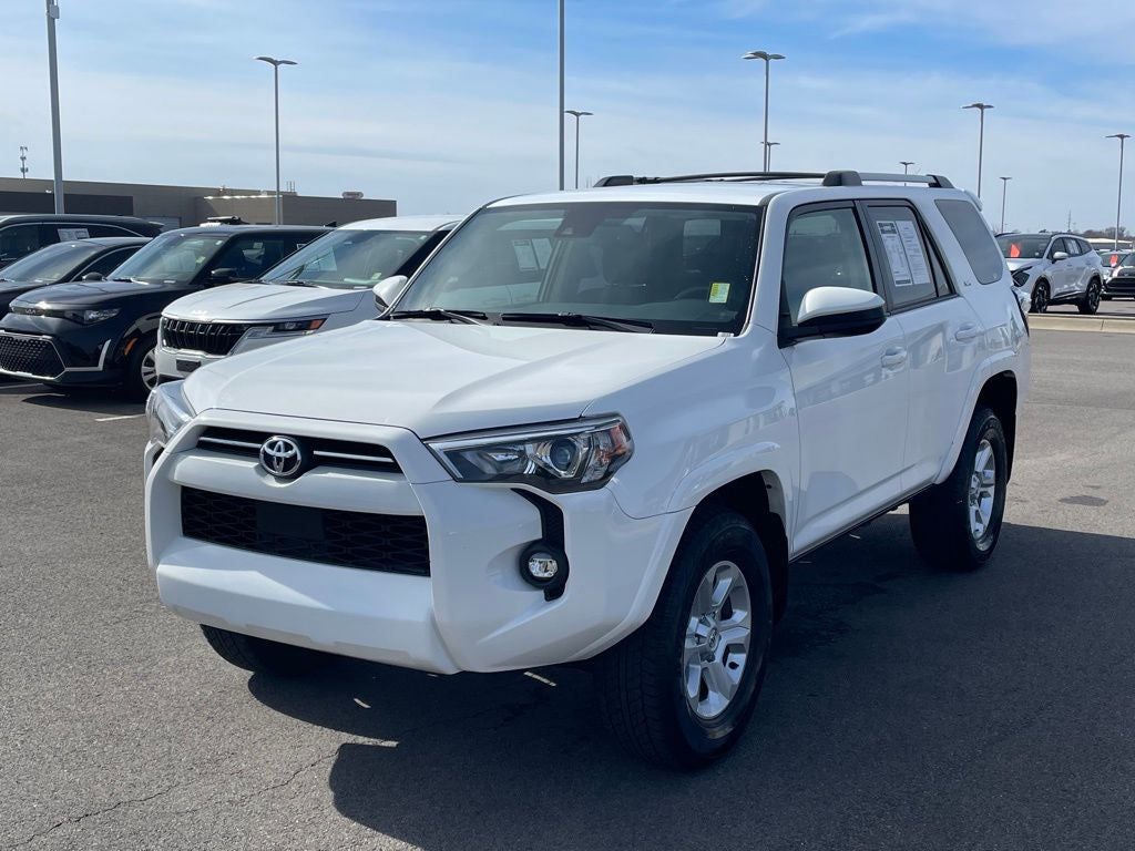 2023 Toyota 4Runner SR5 4X4 / ONE OWNER