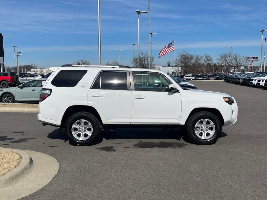 2023 Toyota 4Runner SR5 4X4 / ONE OWNER