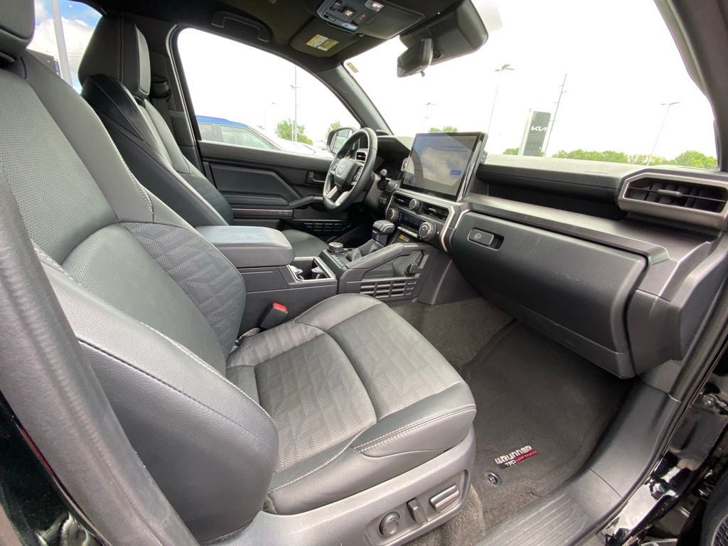 2025 Toyota 4Runner TRD Off-Road Premium ONE OWNER / 4X4 / HEATED SEATS / TOW TECH PACK